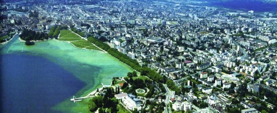 Studio Moderne, Place Parking Prive, Emplacement Ideal A 100 M Du Lac. Annecy Bagian luar foto