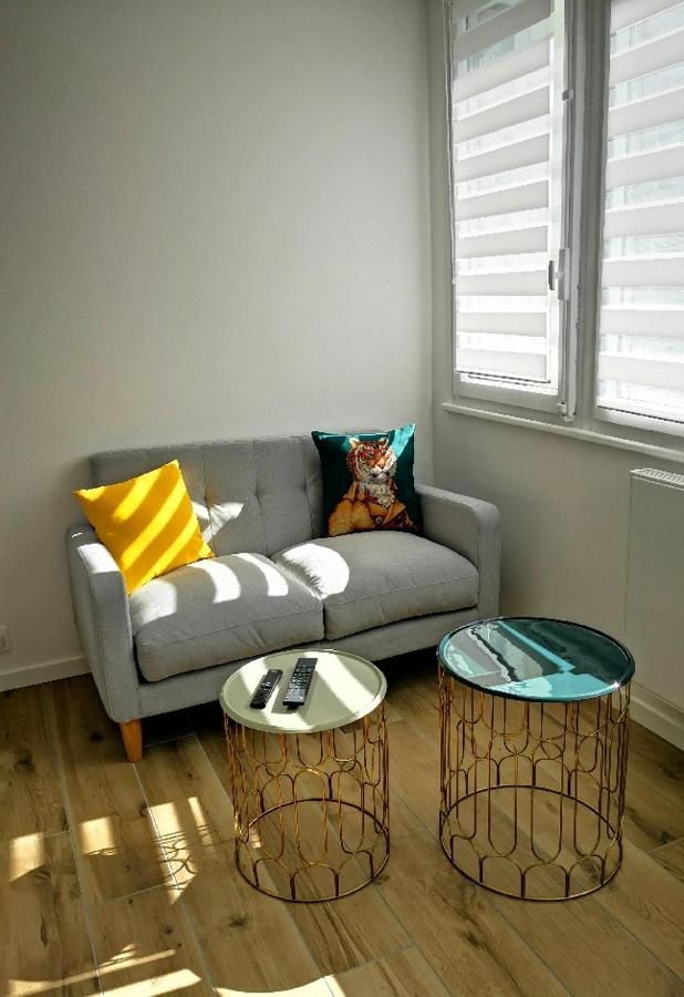 Studio Moderne, Place Parking Prive, Emplacement Ideal A 100 M Du Lac. Annecy Bagian luar foto